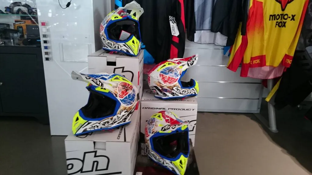 Nowość! Limitowany Kask Airoh Aviator 2.2 Six Days