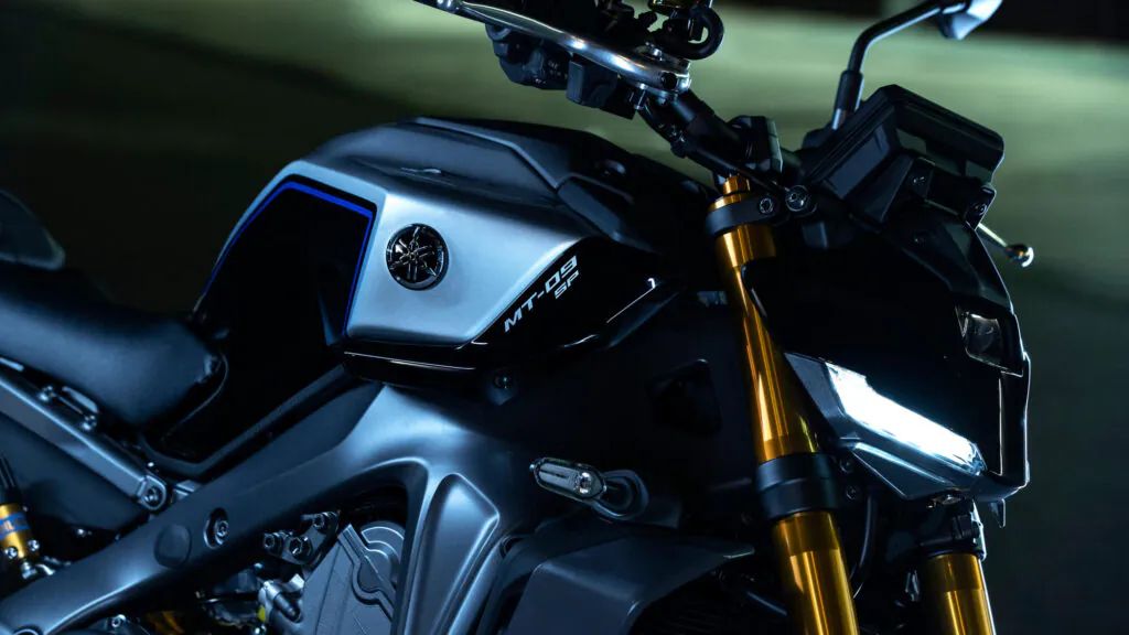 Kolory inspirowane motocyklem R1M i wykończenie premium