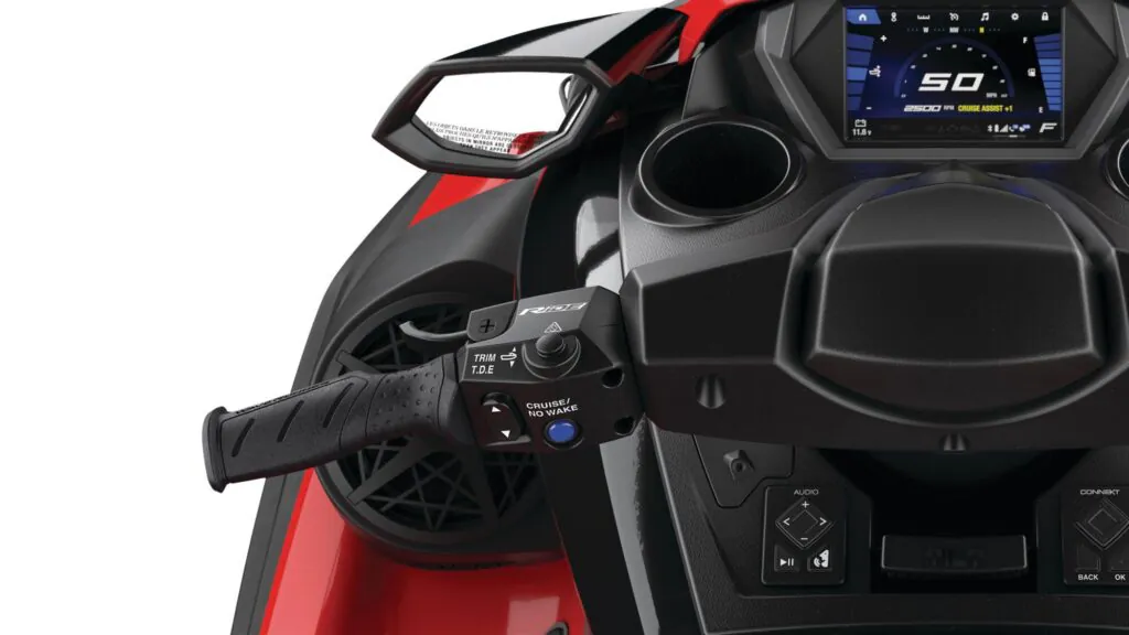 System RiDE® (Reverse with Intuitive Deceleration Electronics – intuicyjny system sterowania z elektronicznym biegiem wstecznym)