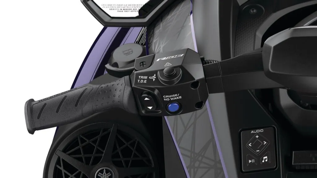 System RiDE® (Reverse with Intuitive Deceleration Electronics – intuicyjny system sterowania z elektronicznym biegiem wstecznym)