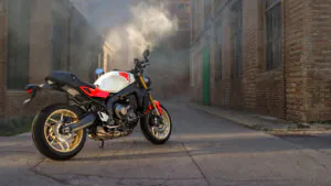 XSR900 2025