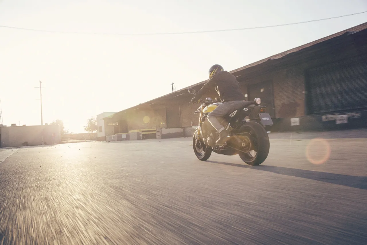 Premierowy pokaz Yamahy XSR900 już 14 kwietnia!
