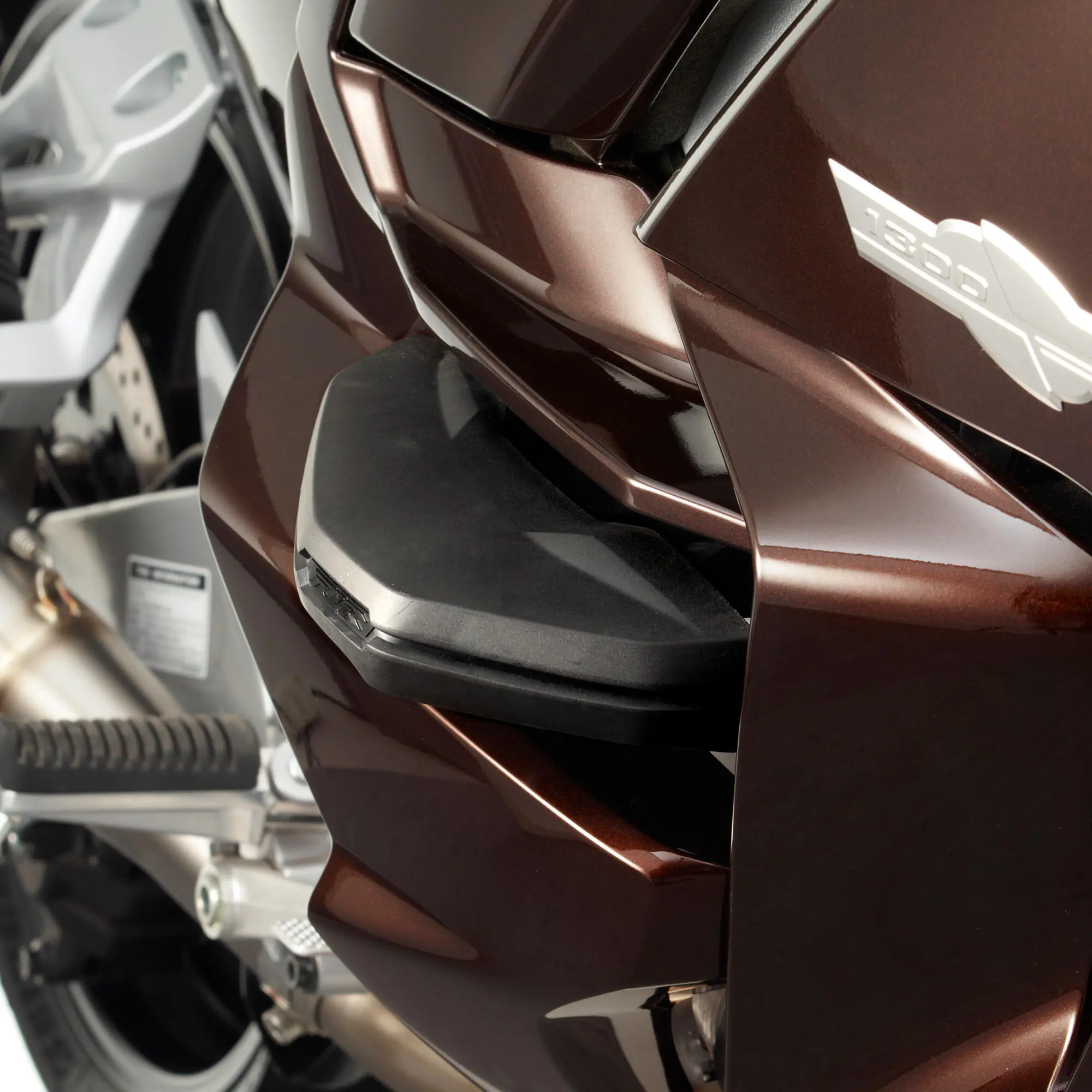 Ślizgacze na ramę FJR Yamaha (1MC-211D0-00-00)
